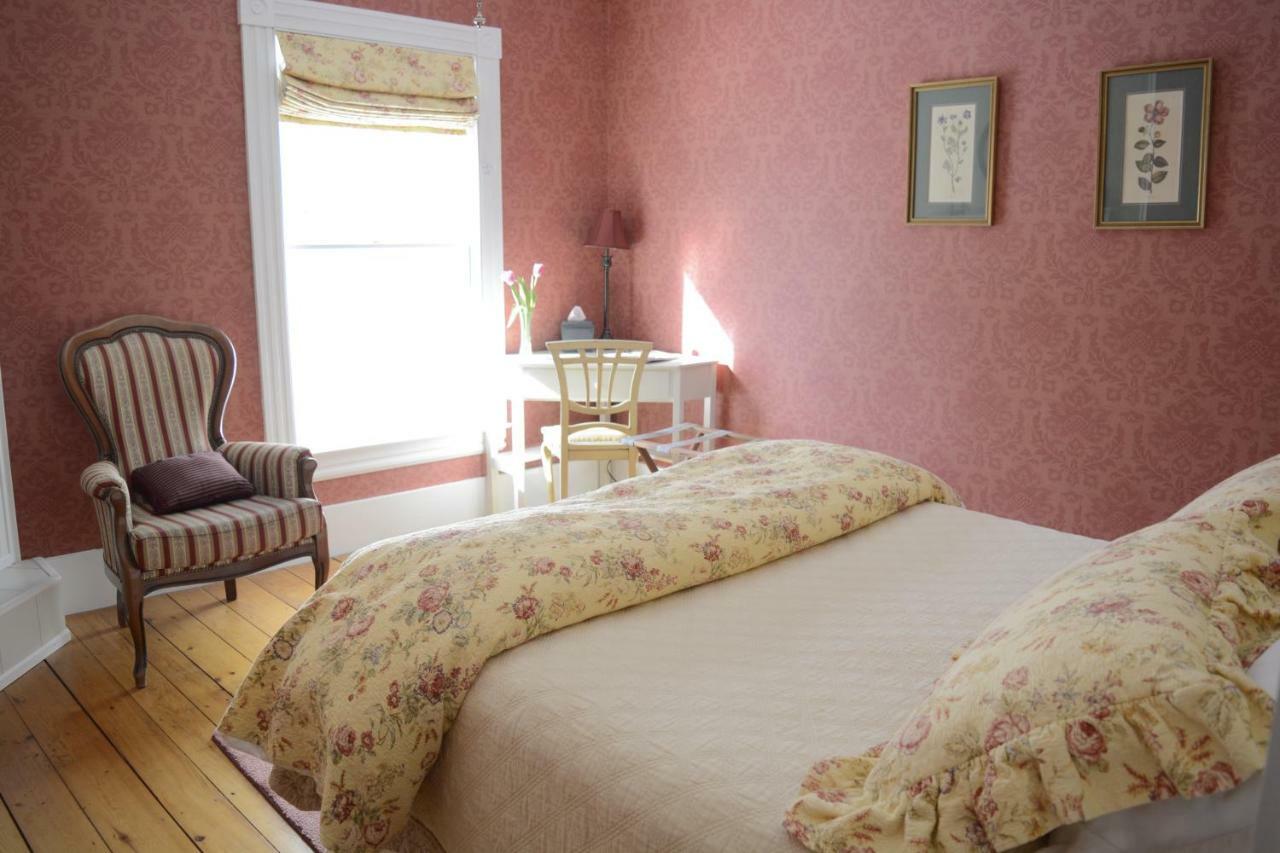 Victorian By The Sea Bed and Breakfast Lincolnville Eksteriør billede